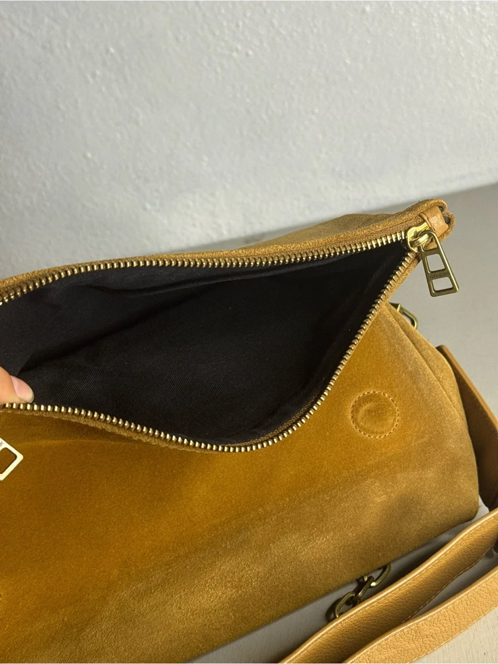 Zadig & Voltaire Rocky Suede Bag Tan Crossbody Clutch Gold Chain Calf Leather